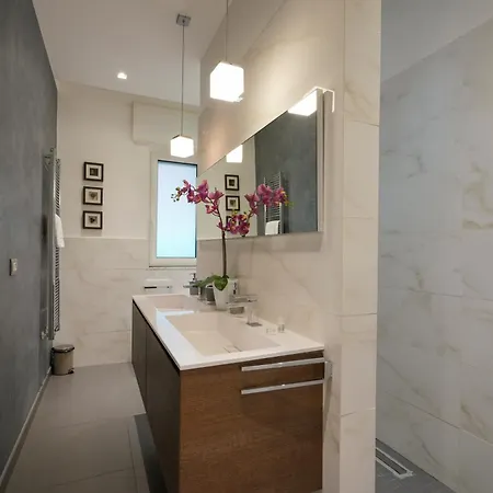 Guesthost - Gli Aquiloni - Steps From The Station * Μπάρι