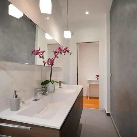 Guesthost - Gli Aquiloni - Steps From The Station