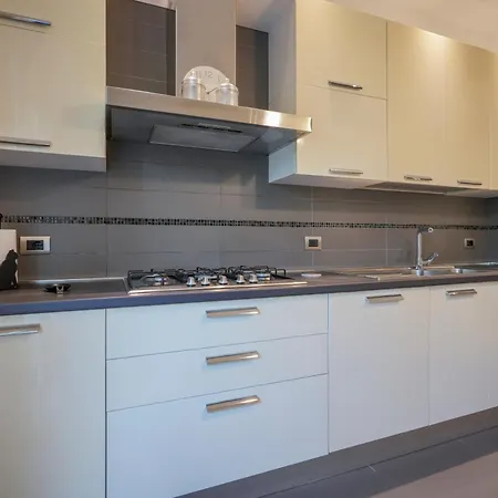 Guesthost - Gli Aquiloni - Steps From The Station *