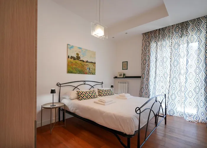 Appartement Guesthost - Gli Aquiloni - Steps From The Station