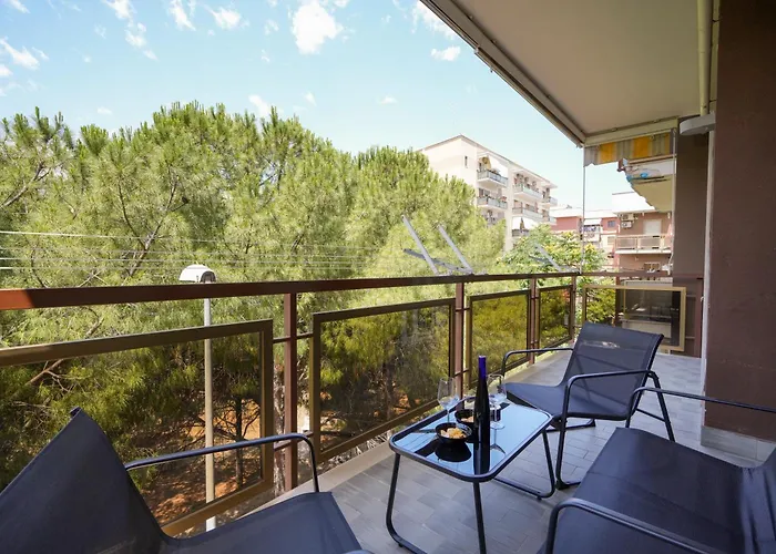 Guesthost - Gli Aquiloni - Steps From The Station Appartement *