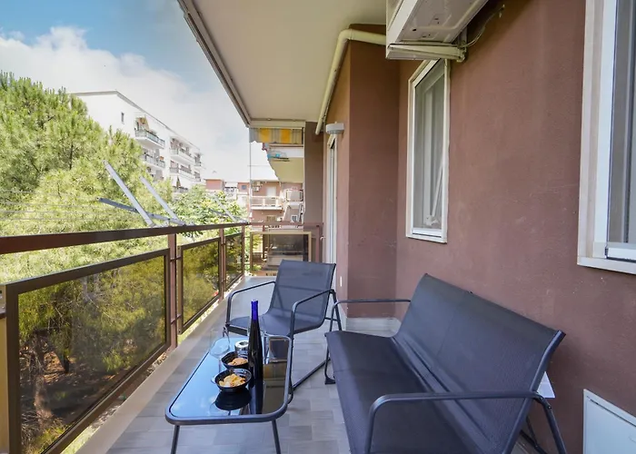 Appartement Guesthost - Gli Aquiloni - Steps From The Station Bari